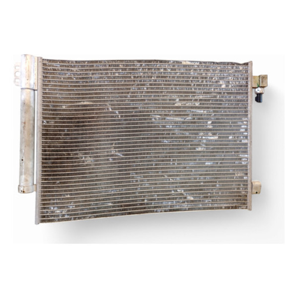 Condensador Ar Nissan March Versa 2011/2015 921003hu0a